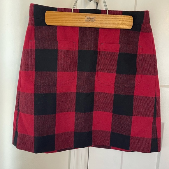 J. Crew Dresses & Skirts - J. Crew Red and Black Checkered Mini Skirt
